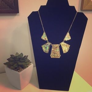 Multi color necklace